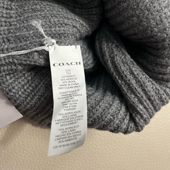 NWT - Coach Rubber Logo Patch Roll Up Wool Blended Beanie - Picture 6 of 6